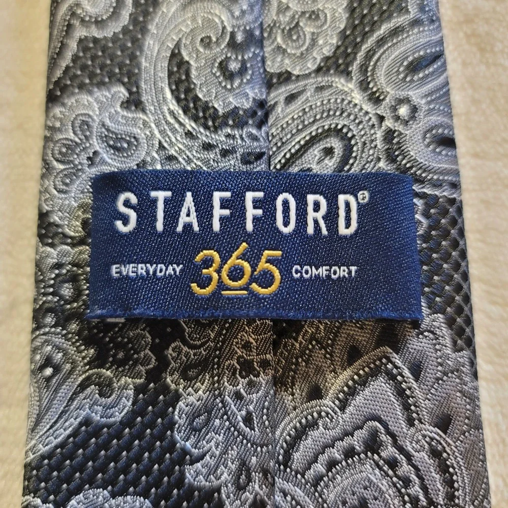 Stafford‎ Necktie Mens One Size Black Silver Paisley Classic Formal Everyday 365
